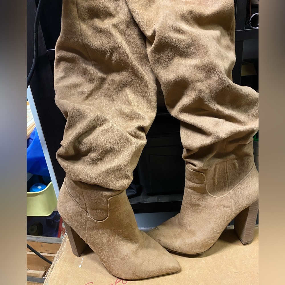 Cute autumn slouchy suede boots
